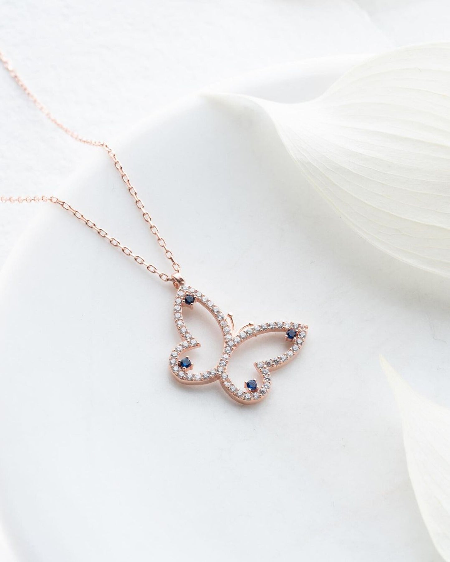 GORGEOUS BUTTERFLY CHAIN - Stylishever