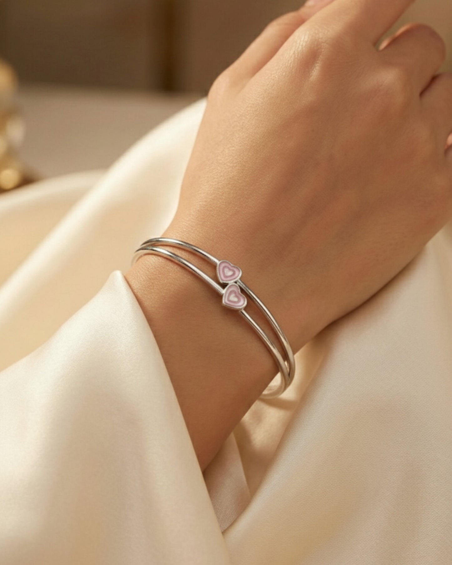 Twin Hearts Embrace Kada