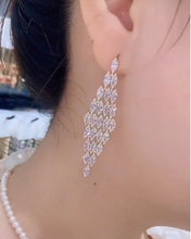 Load image into Gallery viewer, AMERICAN DIAMOND EAR RING SET - Stylishever
