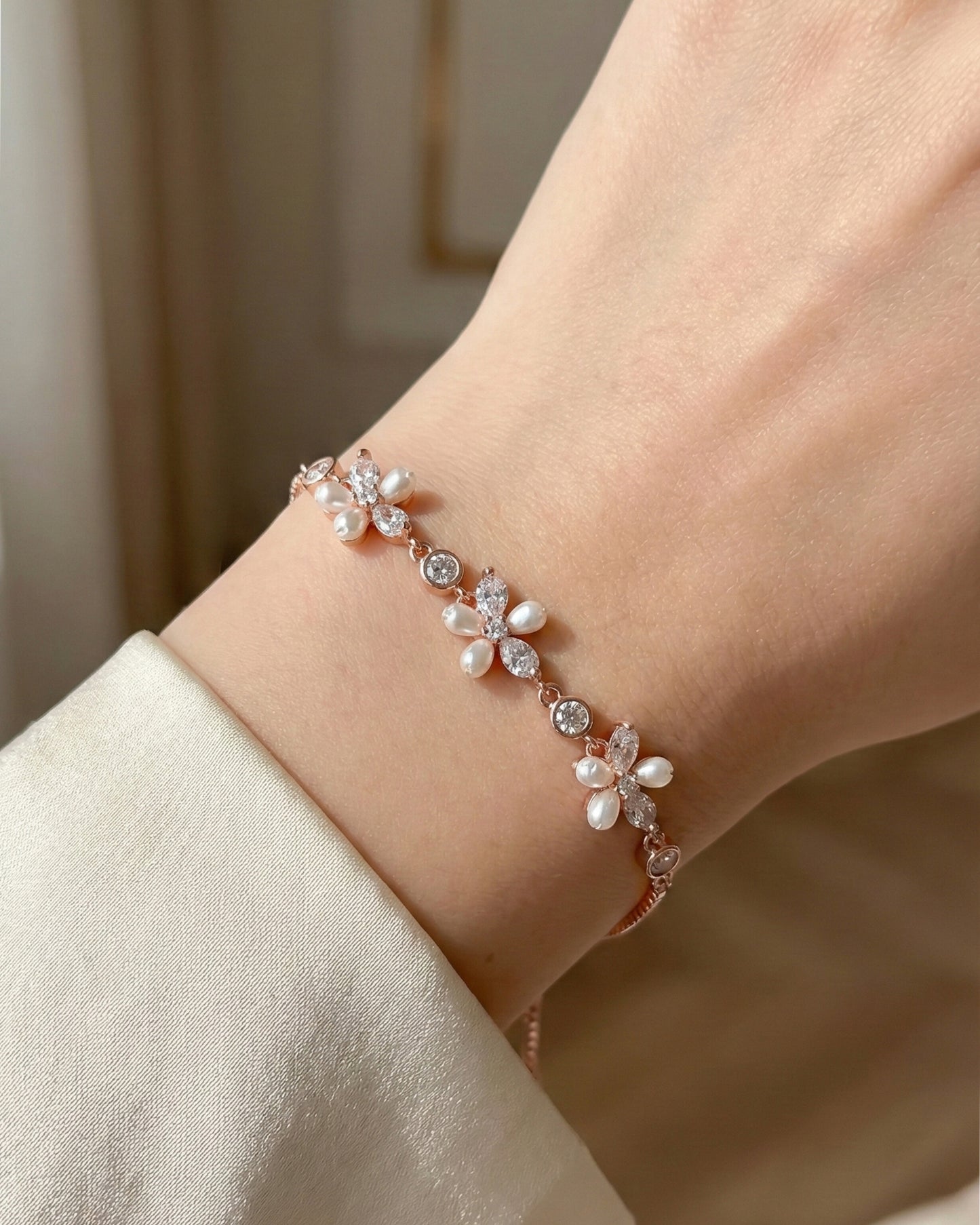 Pearl Petal blossom Bracelet