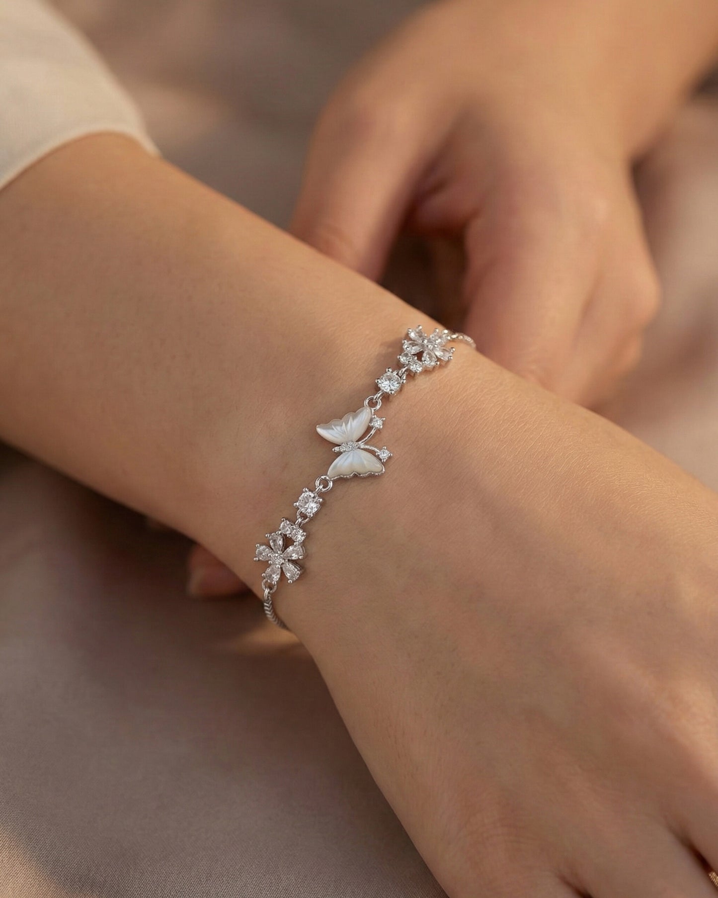 Mother of pearl Butterfly 🦋 Bracelet