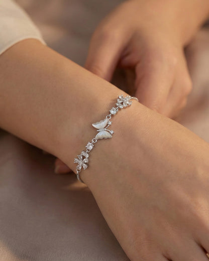 Mother of pearl Butterfly 🦋 Bracelet