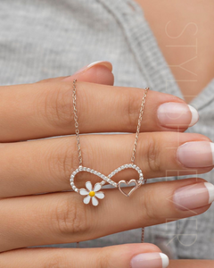 INFINITY DAISY HEART CHAIN