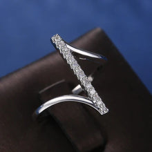 Load image into Gallery viewer, Unique fashionable Diamond ring - Stylishever
