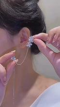 Load and play video in Gallery viewer, Crystal flower ear ring 😍
