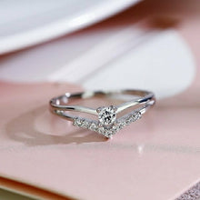 Load image into Gallery viewer, Stunning diamond ring - Stylishever

