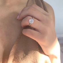 Load image into Gallery viewer, SPARKLING DIAMOND RING - Stylishever
