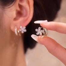 Load image into Gallery viewer, Gorgeous Flower 🌺 diamond earring - Stylishever

