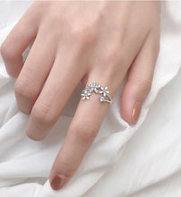 Load image into Gallery viewer, Luxury Stylish Floral Open Silver Ring - Stylishever
