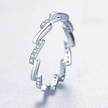 Load image into Gallery viewer, Unique Zig Zag Diamond Silver Ring - Stylishever
