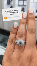 Load and play video in Gallery viewer, Gorgeous stunning premium Silver ring set
