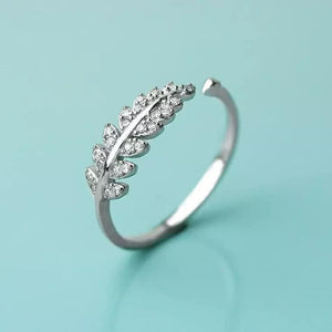 Lustrous Leaves Silver Ring - Stylishever